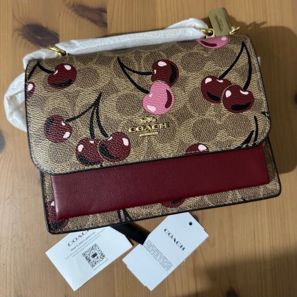 ❤️ Coach Mini Klare Crossbody Bag In Signature Canvas With Cherry Print - Picture 1 of 11